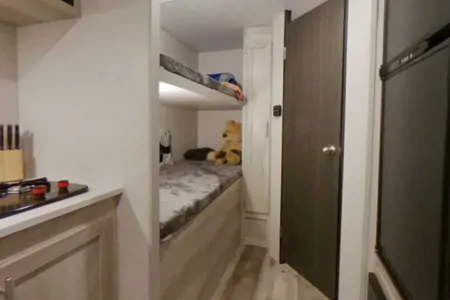 Kz Escape - 191bhk/ Etobicoke