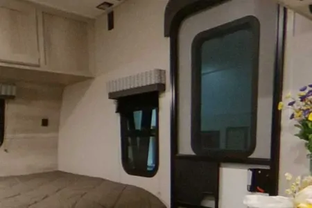 Kz Escape - 191bhk/ Etobicoke