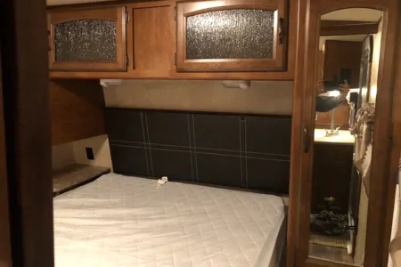 Forest River Salem Hemisphere 312QBUD Travel Trailer