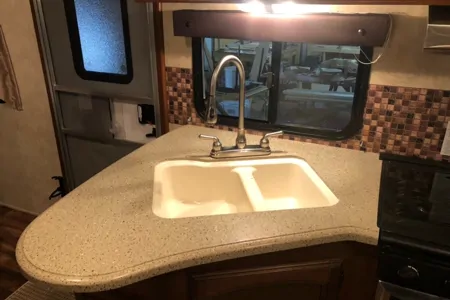 Forest River Salem Hemisphere 312QBUD Travel Trailer