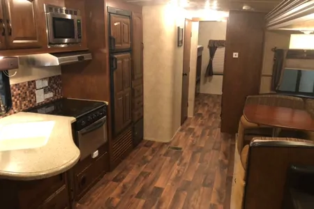 Forest River Salem Hemisphere 312QBUD Travel Trailer