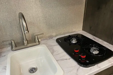 Only 3000lbs - Brand new 2021 Jayco 5 sleeper trailer