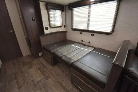 2020 Sunset Trail SS289QB Brand new! Sleeps 10!