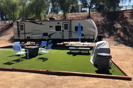 Incredible RV2 Glamping BBQ/Jacuzzi