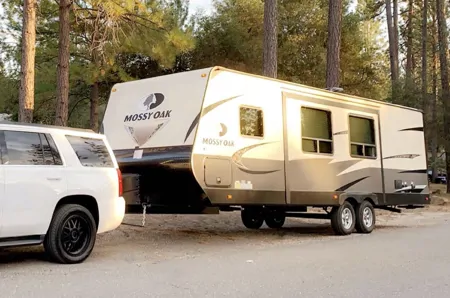 Darwin's Starcraft Mossy Oak Lite 283BH Travel Trailer