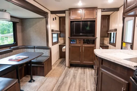 Frank's 2019 Jay Flight SLX 8 Rocky mountain package