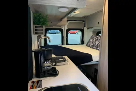 Winnebago Solis w/Popup 'Penthouse' & Solar for Off Grid Adventures
