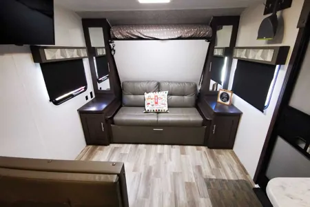 2019 Bunkhouse Beauty