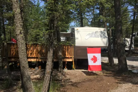 Lets Camp RV Rentals. Donald's RV Cottage
