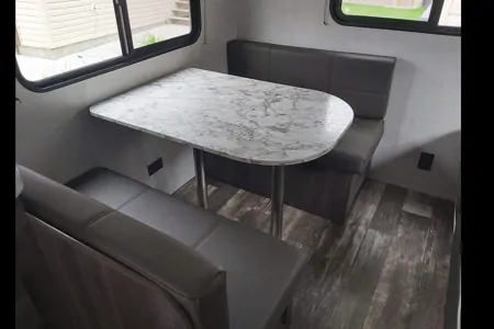 Starcraft Autumn Ridge Travel Trailer