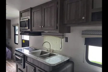 Starcraft Autumn Ridge Travel Trailer
