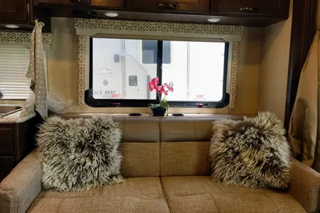  2019 Thor Motor Coach Freedom Elite 30fe Class C