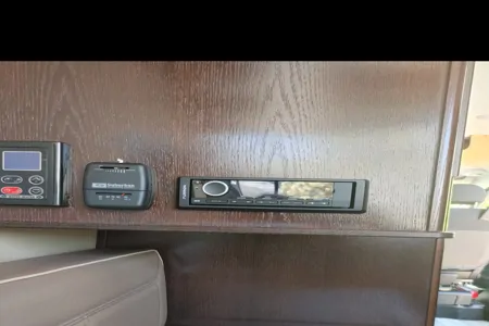 Luxury Class B National Regency Traveller TVL