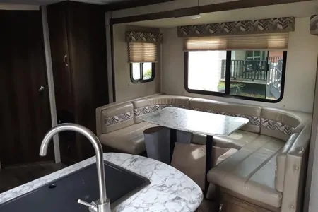 The Canadian Bullet 🍁 🏕️ 🔥 🛶 🍳