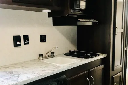 Super Clean trailer with bunks!