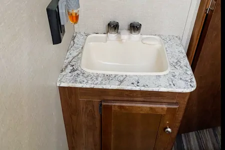 Della's Keystone Hideout Travel Trailer