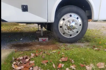 Class A Toyhauler 8 persons wheelchair access + garage for motorcycle, golfcart, ATV, 37 feet long