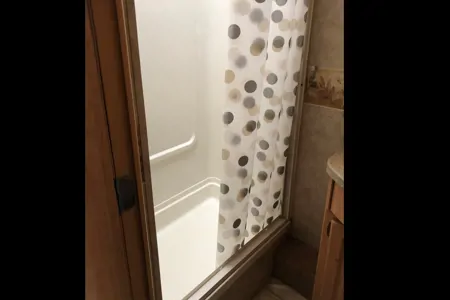 Class A Toyhauler 8 persons wheelchair access + garage for motorcycle, golfcart, ATV, 37 feet long