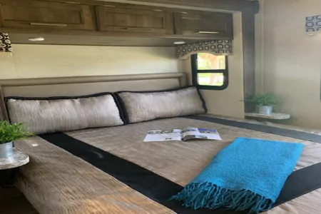 2019 CONVENIENT & EASY TO DRIVE!!! JAYCO ALANTE 26X
