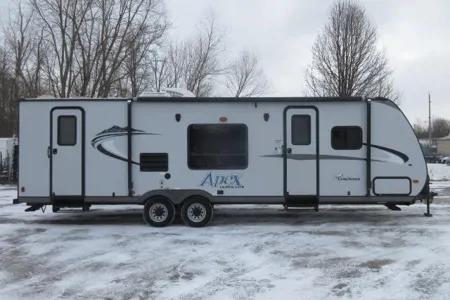 Coachmen Apex Ultra Lit 28LE Travel Trailer