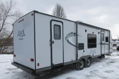 Coachmen Apex Ultra Lit 28LE Travel Trailer