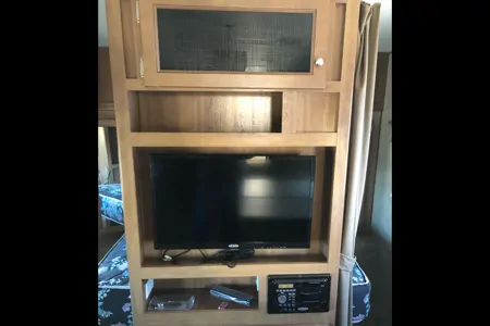 Coachmen Apex Ultra Lit 28LE Travel Trailer