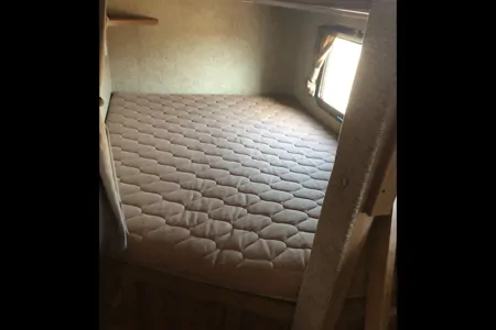 Coachmen Apex Ultra Lit 28LE Travel Trailer