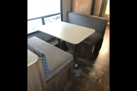 Coachmen Apex Ultra Lit 28LE Travel Trailer