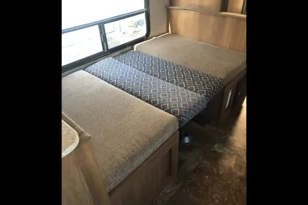 Coachmen Apex Ultra Lit 28LE Travel Trailer