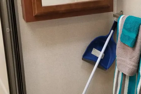 Clinton's Forest River Georgetown 364TS Class A