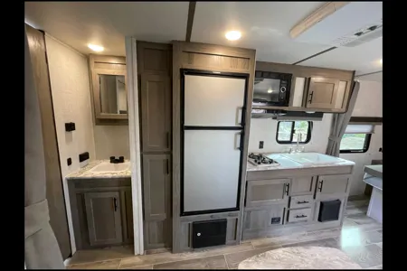 Spacious Clean New 27' Ultra-Lite Travel Trailer