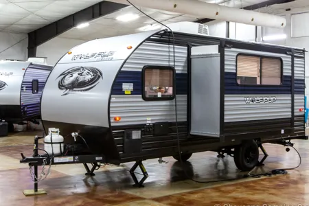 JEFF's Cherokee  Wolf Pup 17JG Travel Trailer