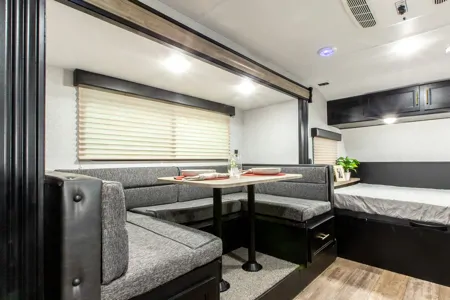 JEFF's Cherokee  Wolf Pup 17JG Travel Trailer