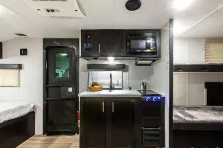 JEFF's Cherokee  Wolf Pup 17JG Travel Trailer