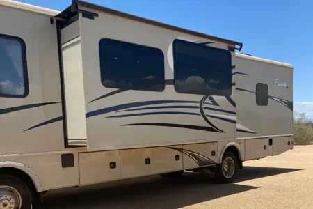 Karen's  Fleetwood Flair Class A