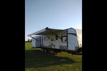 Forest River Wildwood 31KQBTS Travel Trailer