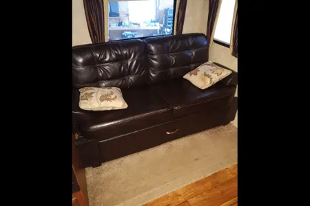 Forest River Wildwood 31KQBTS Travel Trailer