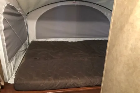 Dutchmen Kodiak Express 172 E Hybrid