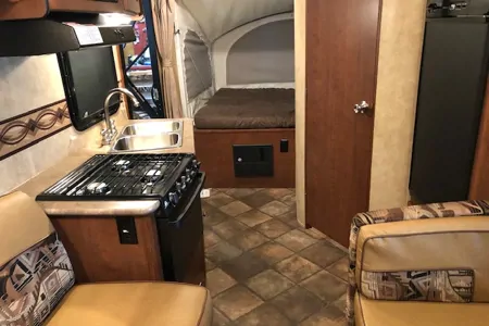 Dutchmen Kodiak Express 172 E Hybrid