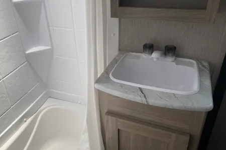 Coachmen Freedom Express