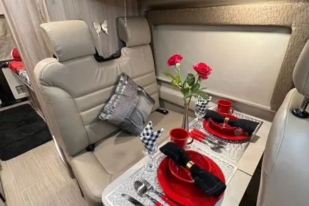 Brand New - ALL INCLUSIVE - 2022 Thor Sequence 20A