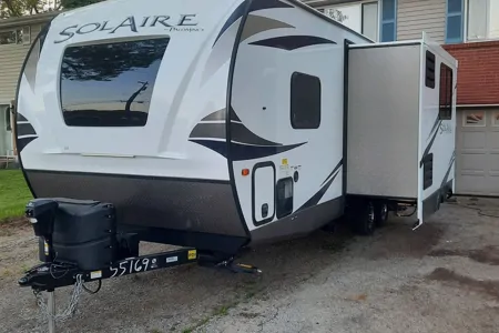Jim and Jill's Palomino Solaire 243 BHS Travel Trailer