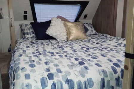 Jim and Jill's Palomino Solaire 243 BHS Travel Trailer