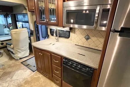 Michael's Thor Motor Coach Miramar 34.2 Class A