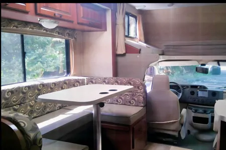 SUNSEEKER 25Ft. w/ 3 Slides - Rusty's RV Adventure