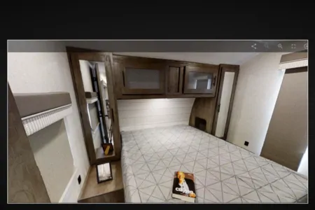 *The Comfy* 2021 Forest River RV Salem: Sleeps 10