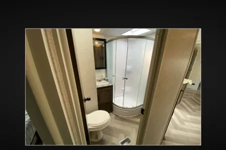 *The Comfy* 2021 Forest River RV Salem: Sleeps 10