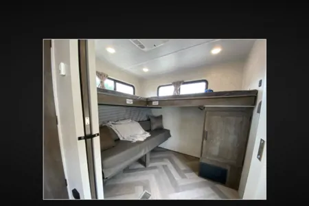 *The Comfy* 2021 Forest River RV Salem: Sleeps 10
