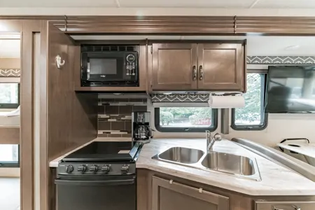 RV Goldie Thor Motor Coach Freedom Elite Class A