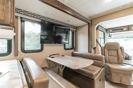 RV Goldie Thor Motor Coach Freedom Elite Class A